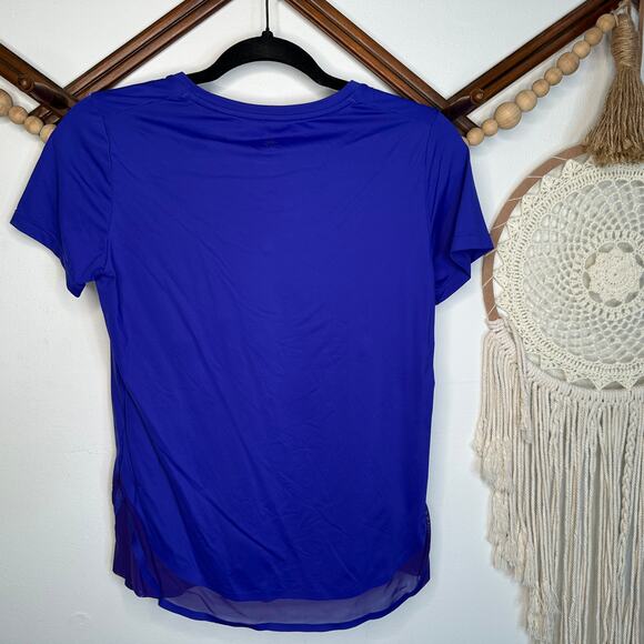 Athleta Mesh Detail Athletic Top - Picture 2 of 3